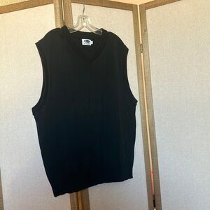 Men’s Haley Black V-Neck vest large